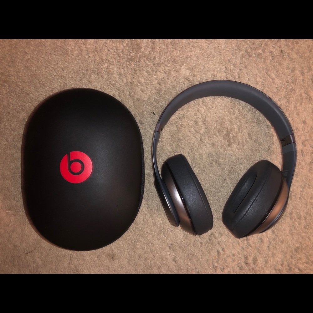 Beats Studio - wireless Bluetooth - Picture 3 of 3